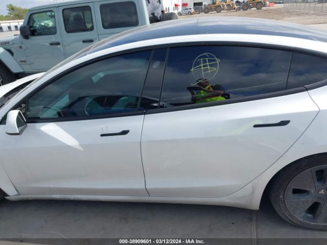 5YJ3E1EA2PF582555 Tesla MODEL 3