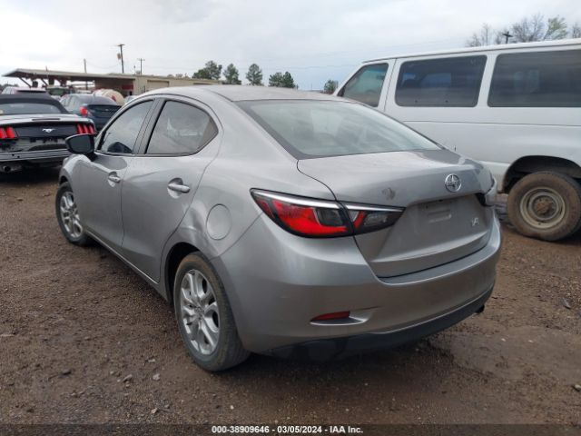 3MYDLBZV9GY122585 Scion IA