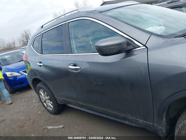 Nissan ROGUE S 2019 5N1AT2MV0KC829127 Image 14