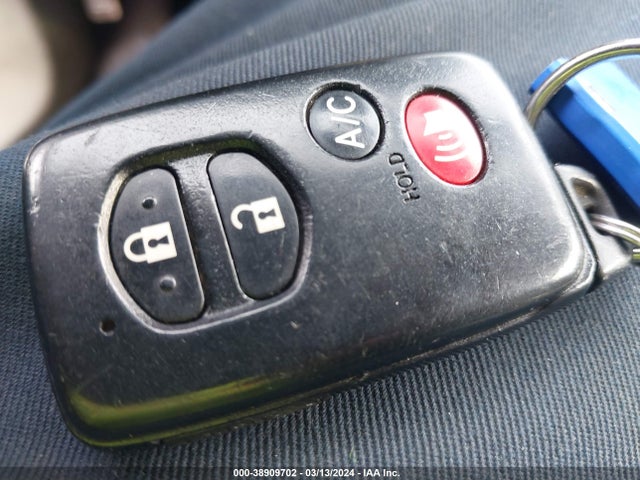 2013 TOYOTA PRIUS FOUR VIN: JTDKN3DU3D5607902