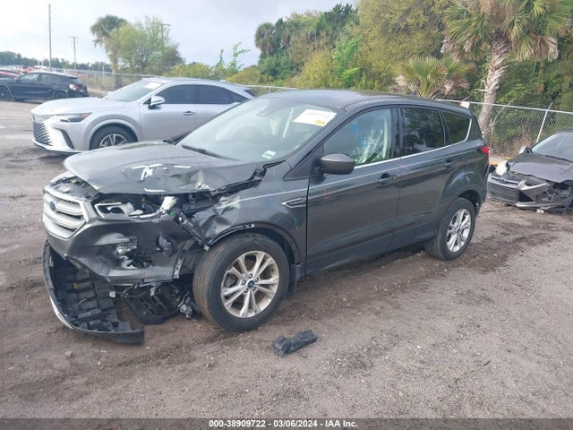 Ford ESCAPE SE 2019 1FMCU0GDXKUB75230 Image 2
