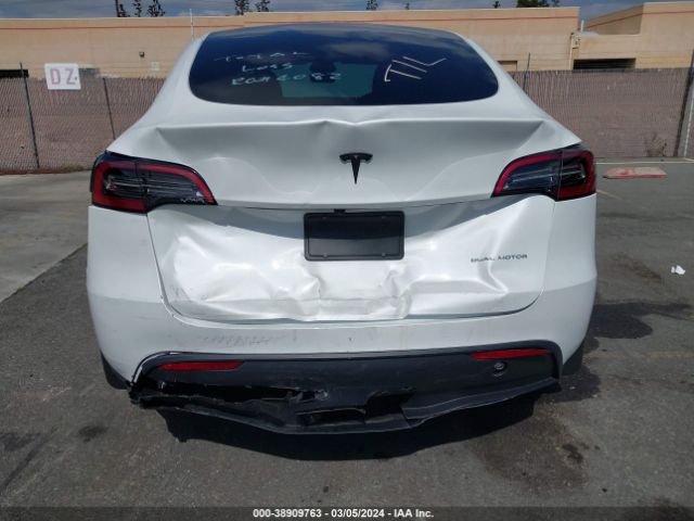 2023 TESLA MODEL Y 7SAYGDEEXPF805528 Photo 5