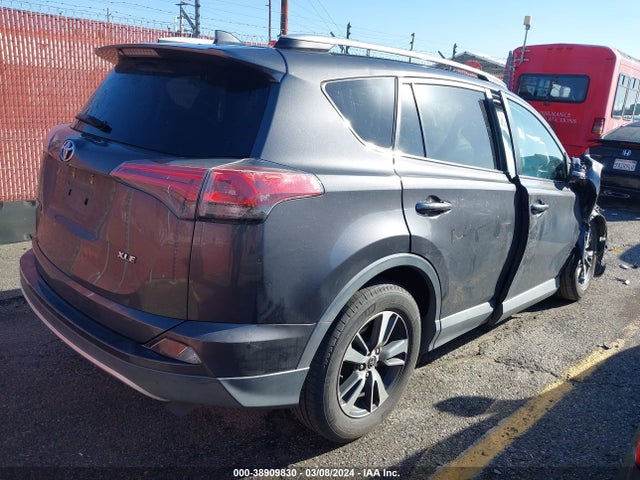 Toyota Rav4 Xle 2016 2T3WFREV1GW267753 Image 4