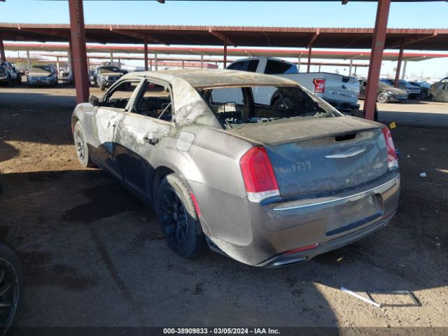 2C3CCAAG9KH568739 Chrysler 300 Touring
