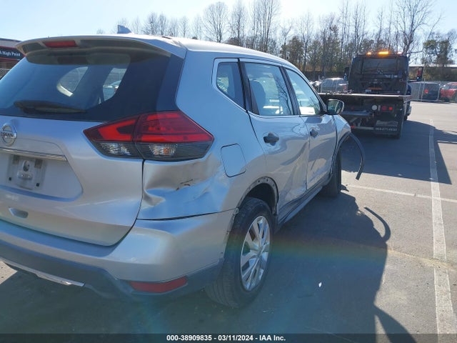 Nissan ROGUE S 2017 KNMAT2MT0HP527339 Image 13