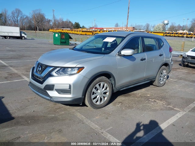 Nissan ROGUE S 2017 KNMAT2MT0HP527339 Image 2