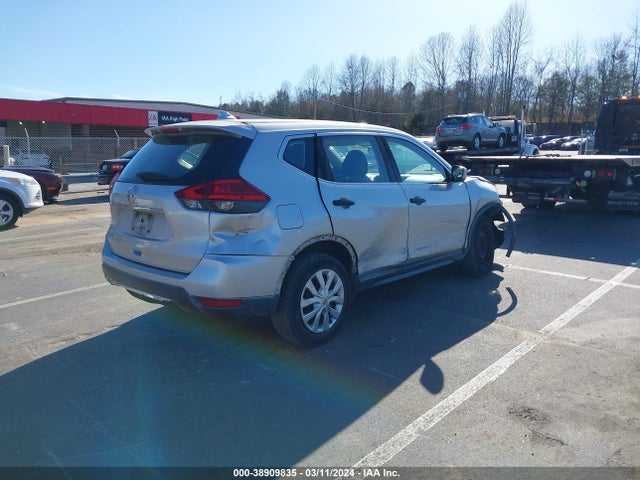 Nissan ROGUE S 2017 KNMAT2MT0HP527339 Image 4
