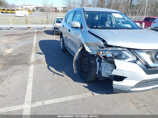Nissan ROGUE S 2017 KNMAT2MT0HP527339 Image 6