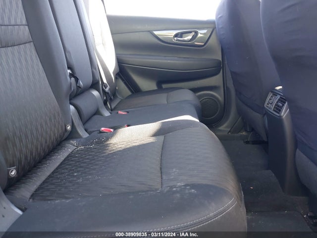 Nissan ROGUE S 2017 KNMAT2MT0HP527339 Image 8