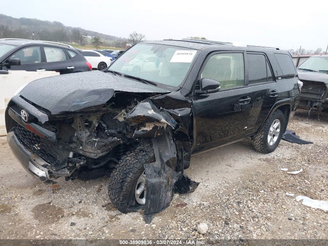 Toyota 4runner Sr5 Premium 2017 JTEBU5JR8H5446222 Image 2