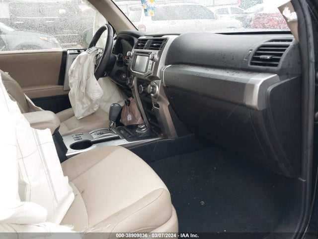 Toyota 4runner Sr5 Premium 2017 JTEBU5JR8H5446222 Image 5