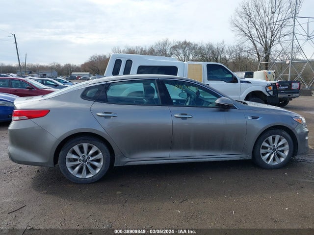 KIA OPTIMA EX 2018 5XXGU4L37JG197362 Image 13