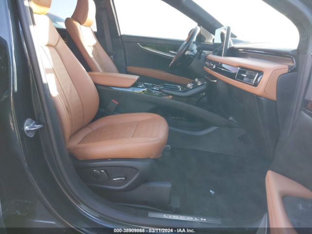 2LMPJ9JP5NBL24773 Lincoln Nautilus Black Label