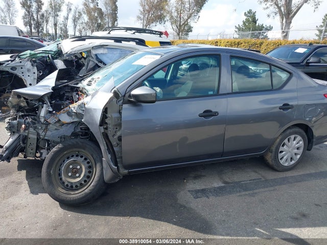 Nissan Versa 1.6 S+ 2018 3N1CN7AP8JL853725 Image 14
