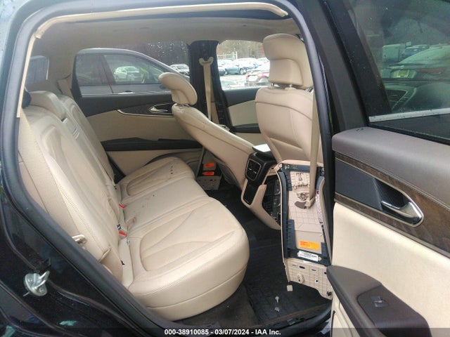 2LMPJ8KP9KBL13151 Lincoln Nautilus Select