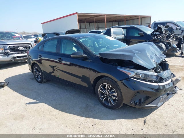 KIA Forte Lxs 2023 3KPF24AD6PE675995 Image 1