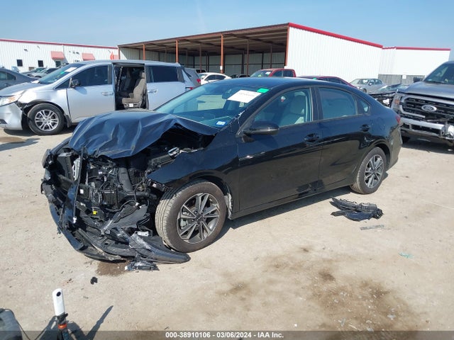 KIA Forte Lxs 2023 3KPF24AD6PE675995 Image 2