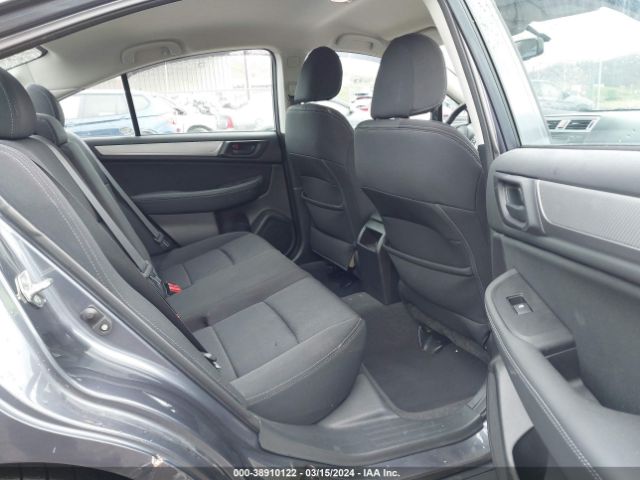 4S3BNAA61G3036095 Subaru Legacy 2.5i