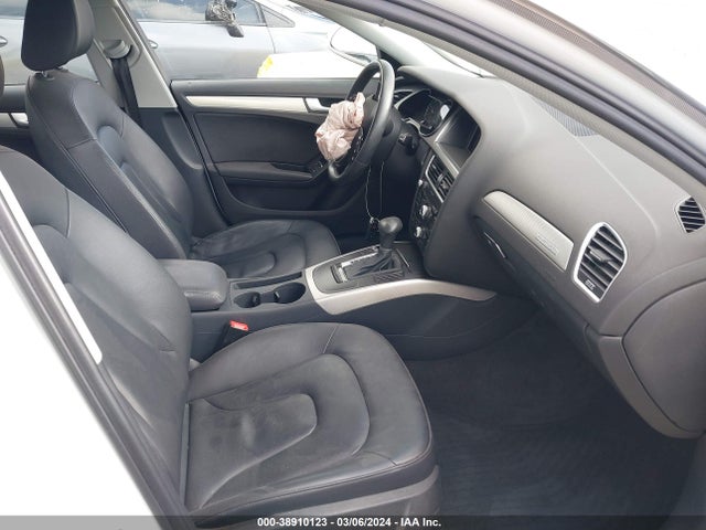 Audi A4 2.0t Premium 2014 WAUBFAFL0EN044151 Image 5