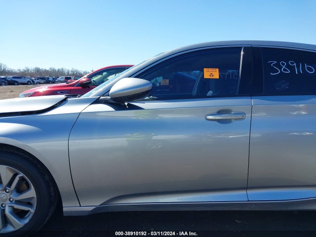 Honda ACCORD LX 2019 1HGCV1F17KA111339 Image 14