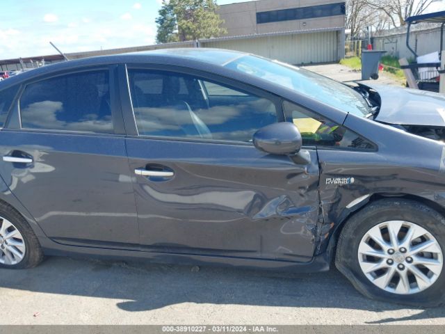 JTDKN3DP0F3069944 Toyota Prius Plug-in Advanced