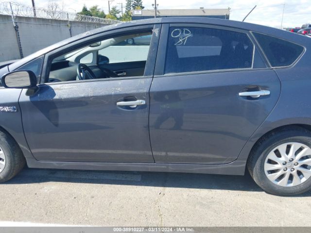 JTDKN3DP0F3069944 Toyota Prius Plug-in Advanced