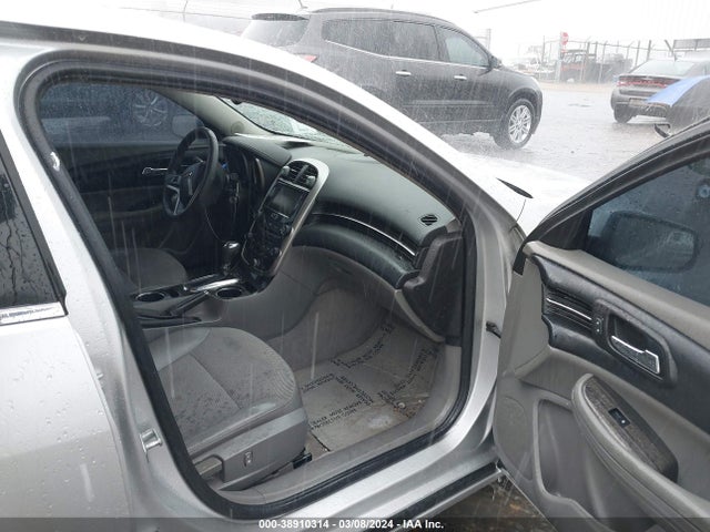 Chevrolet MALIBU 1LT 2015 1G11C5SL8FF237429 Image 5