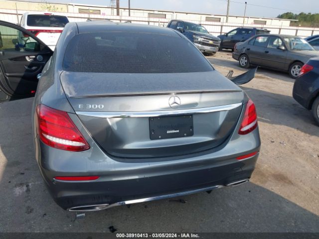 WDDZF4JB0JA394548 Mercedes-Benz E 300