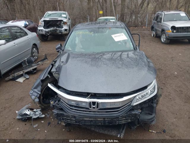 1HGCR3F90HA015342 Honda Accord Touring V6