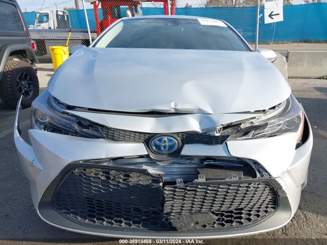 Toyota Corolla Hybrid Le 2022 JTDEAMDE4N3009466 Image 12
