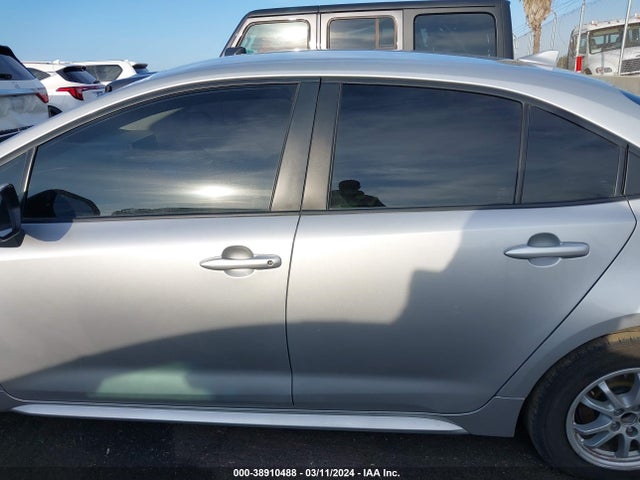 Toyota Corolla Hybrid Le 2022 JTDEAMDE4N3009466 Image 14