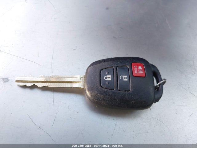 Toyota RAV4 LE 2014 2T3ZFREV3EW085594 Image 11
