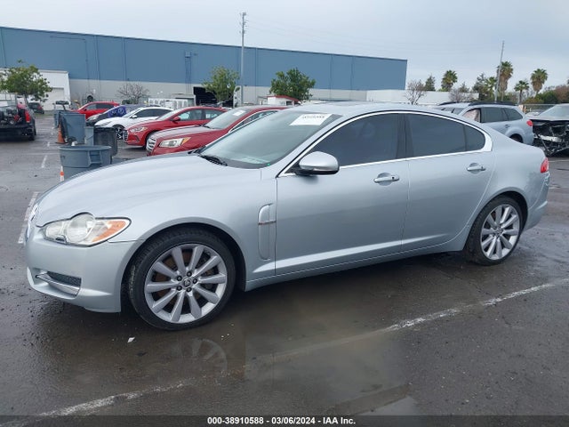 2010 JAGUAR XF SAJWA0GB7ALR61601 Photo 1