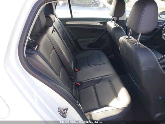 3VWRA7AU9FM050347 Volkswagen Golf Tdi Se 4-door