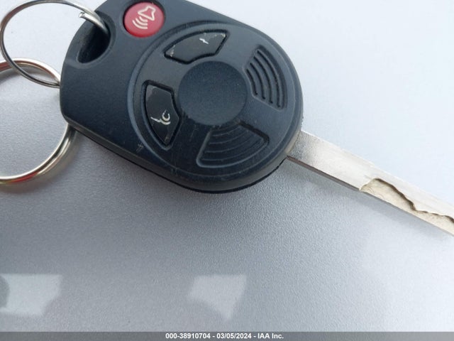 Ford ESCAPE SE 2018 1FMCU0GD8JUD60939 Image 11