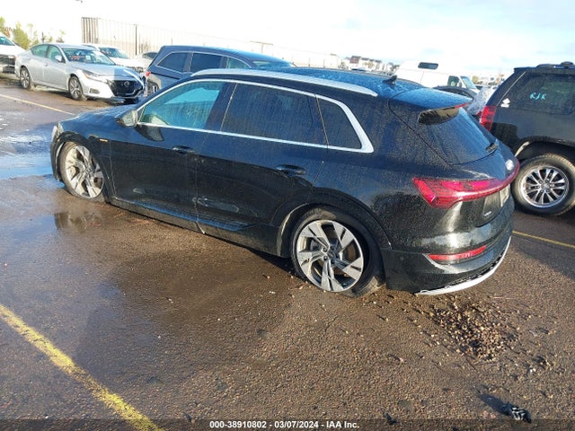 WA1LAAGEXNB022014 Audi E-tron Premium Plus Quattro