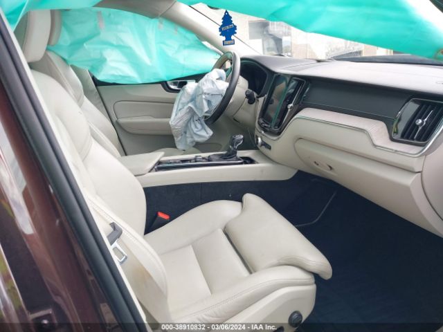 LYVA22RL1JB121373 Volvo Xc60 T6 Inscription