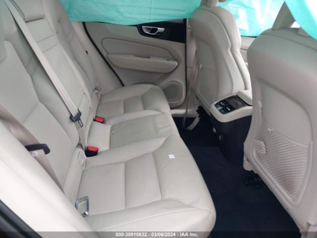 LYVA22RL1JB121373 Volvo Xc60 T6 Inscription