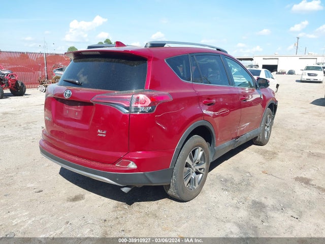 Toyota Rav4 Xle 2018 2T3RFREV3JW739746 Image 4