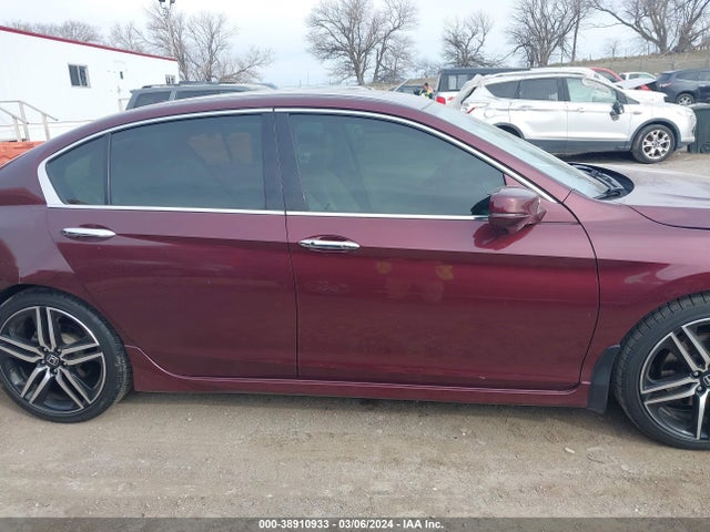 Honda Accord Touring 2016 1HGCR3F91GA030771 Image 13