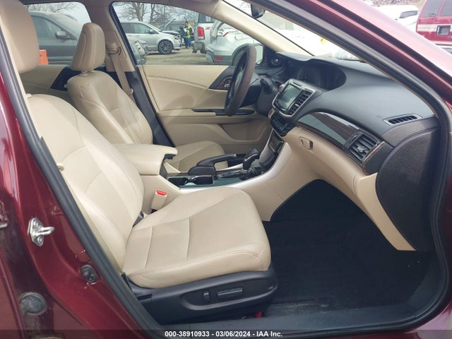 Honda Accord Touring 2016 1HGCR3F91GA030771 Image 5