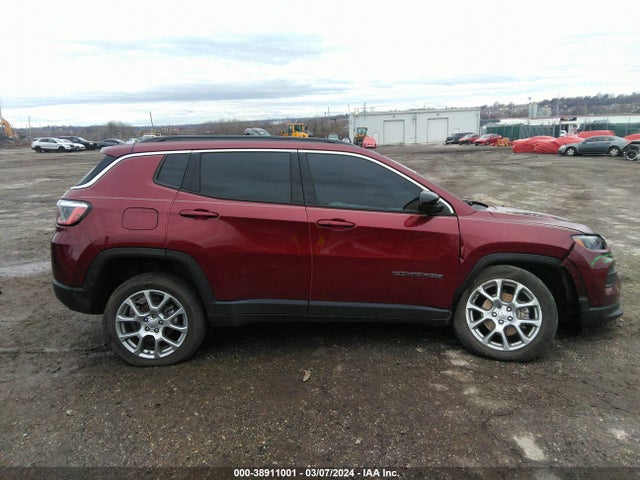 Jeep Compass Latitude Lux 4x4 2022 3C4NJDFB8NT112171 Image 14