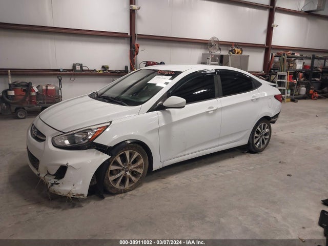 Hyundai Accent Value Edition 2017 KMHCT4AE4HU233725 Image 2
