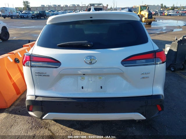 Toyota Corolla Cross Xle 2024 7MUDAABG4RV081941 Image 16