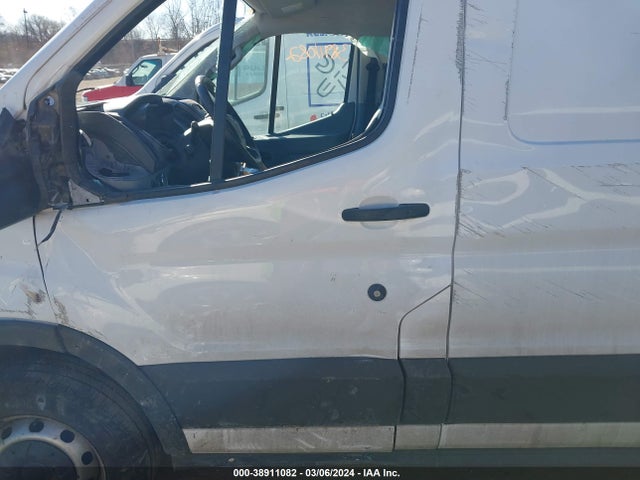 Ford Transit-150 2017 1FTYE9ZM5HKA23532 Image 14