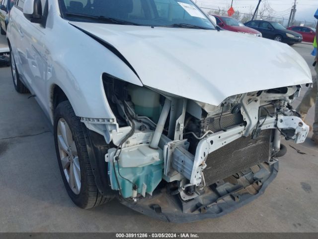 4A4AP3AUXFE035572 Mitsubishi Outlander Sport Es