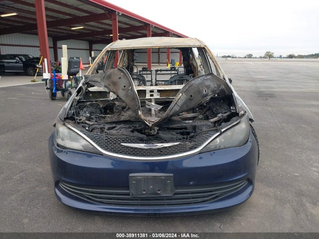 2C4RC1DG4LR156693 Chrysler Voyager Lxi