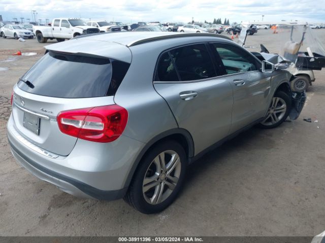 WDCTG4GB5FJ086331 Mercedes-Benz Gla 250 4matic