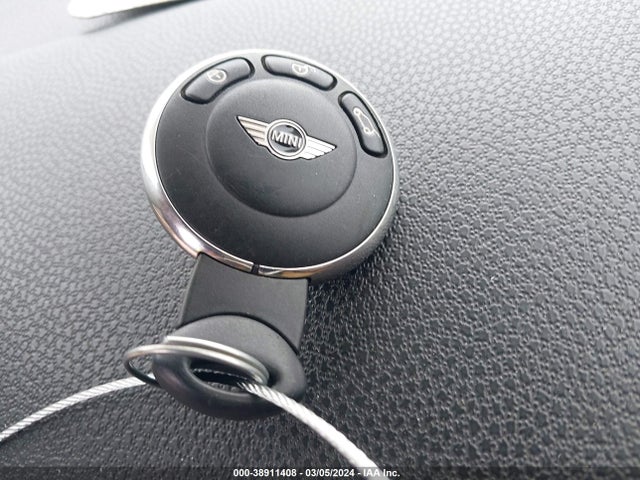 2009 MINI COOPER S WMWMF735X9TT95863 Photo 10