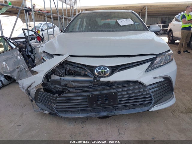 Toyota CAMRY LE 2024 4T1C11AK6RU213813 Image 13